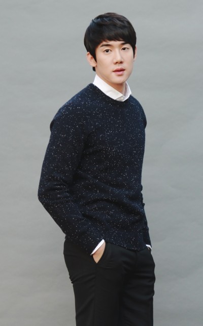 Yoo Yun-suk Fotoğrafı