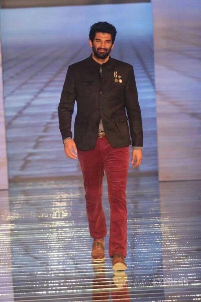 Aditya Roy Kapoor Fotoğrafı