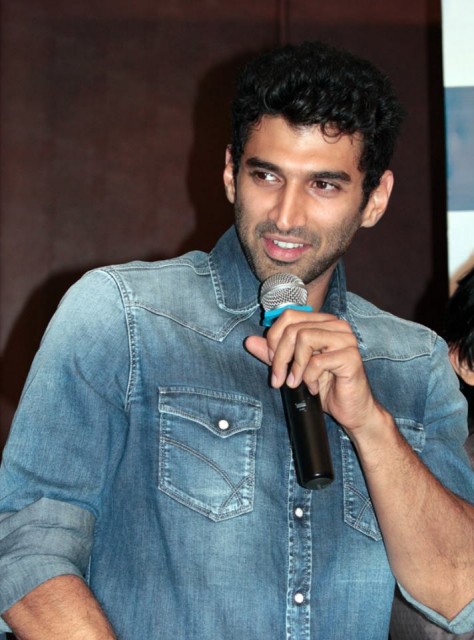 Aditya Roy Kapoor Fotoğrafları 88