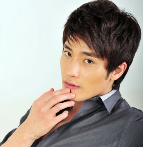 Sung Hoon Fotoğrafı