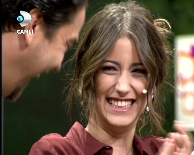 Hazal Kaya Fotoğrafı