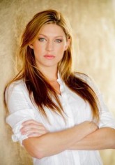 Jes Macallan Fotoğrafı
