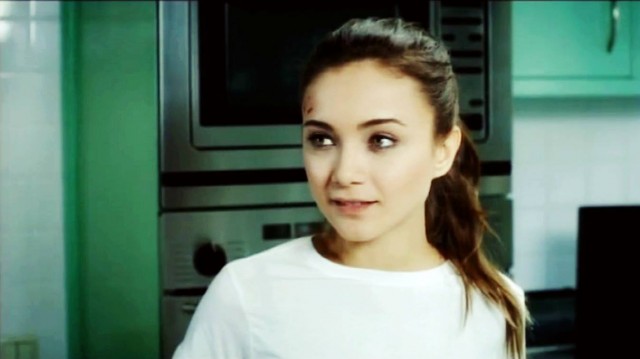 Damla Sönmez Fotoğrafı