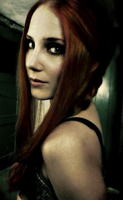 Simone Simons Fotoğrafı