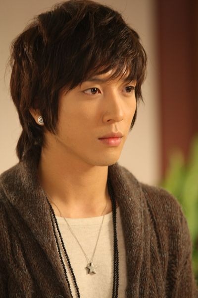 Jung Yong-Hwa Fotoğrafı