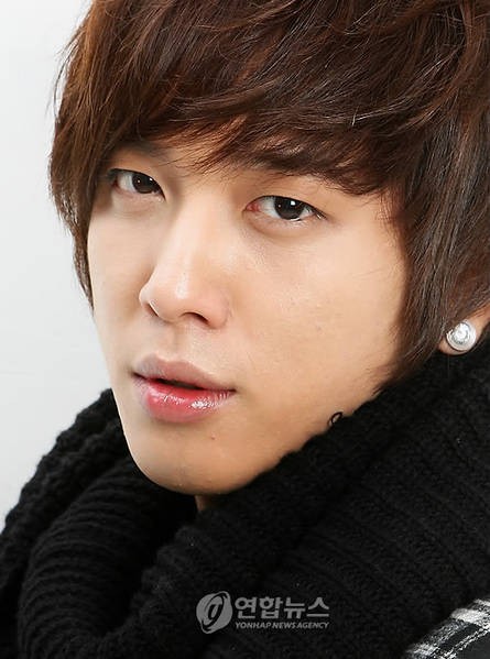 Jung Yong-Hwa Fotoğrafı