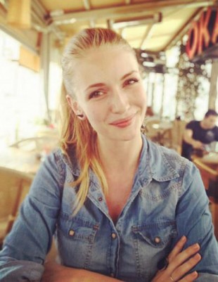 Yasemin Allen Fotoğrafı