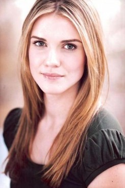 Sara Canning Fotoğrafı