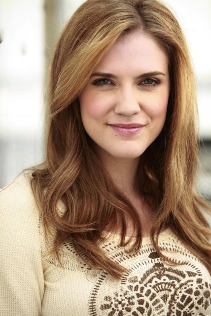 Sara Canning Fotoğrafı