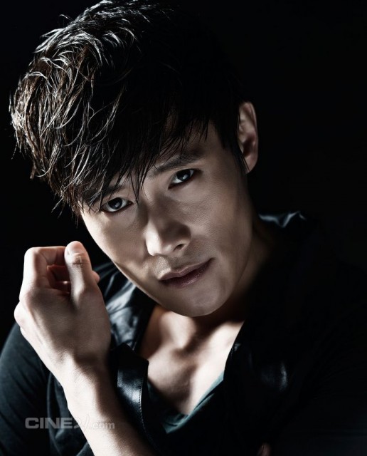 Lee Byung-hun Fotoğrafı