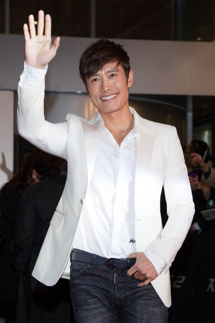 Lee Byung-hun Fotoğrafları 131