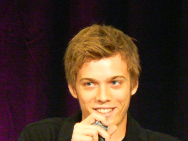 Jake Abel Fotoğrafları 14