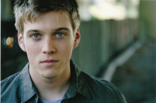 Jake Abel Fotoğrafları 9