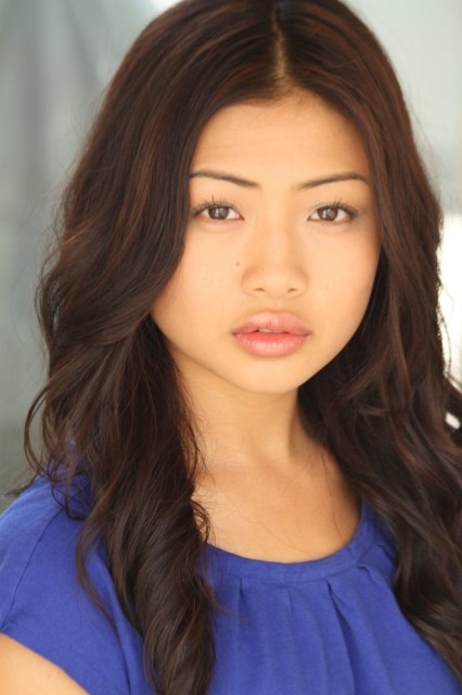 Brianne Tju fotoğrafı Brianne Tju fotoğrafı