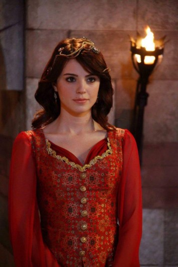 Ezgi Eyüboğlu Fotoğrafı