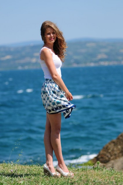 Burcu Biricik Fotoğrafı