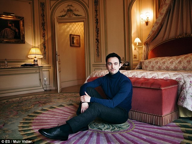 George Blagden Fotoğrafı