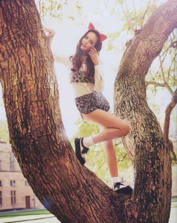 Courtney Eaton Fotoğrafı