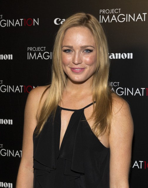 Caity Lotz Fotoğrafı