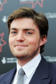 Tom Burke Fotoğrafları 3