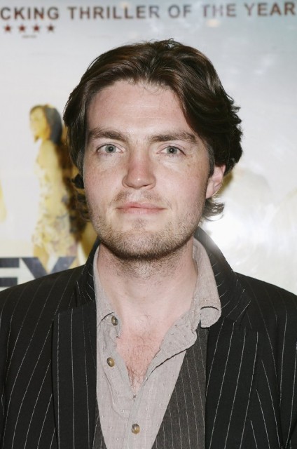 Tom Burke Fotoğrafları 4