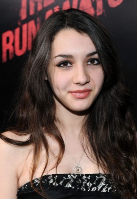 Hannah Marks Fotoğrafları 16