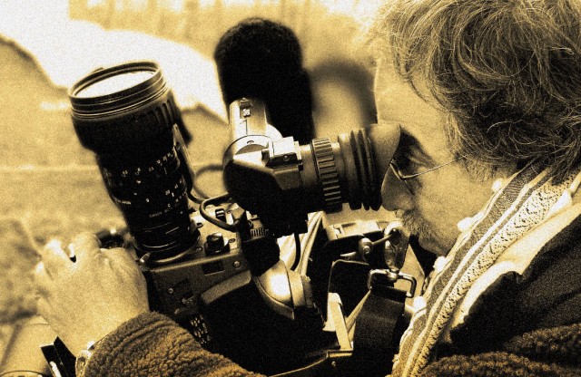 Enis Rıza Fotoğrafı