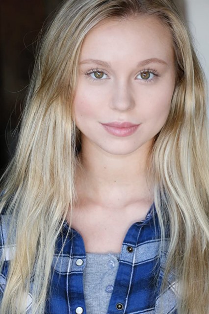 Alexandra Peters Fotoğrafı