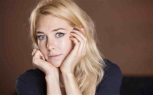 Vanessa Kirby Fotoğrafı