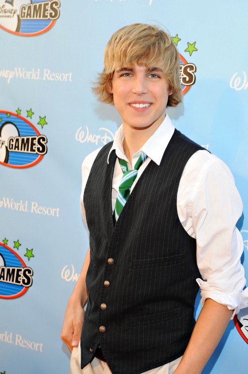 Cody Linley Fotoğrafları 3