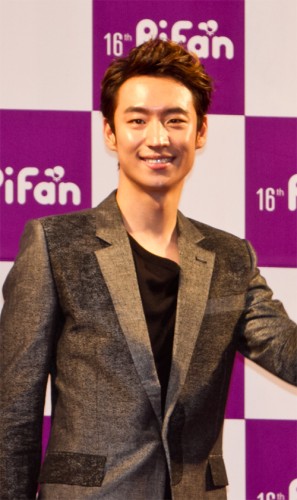 Lee Je-hoon Fotoğrafı