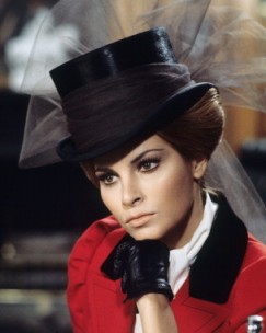Raquel Welch Fotoğrafı
