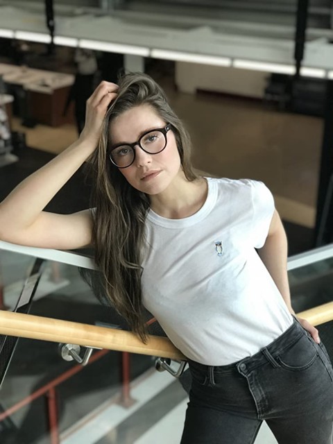 Stephanie Van Dyck fotoğrafı