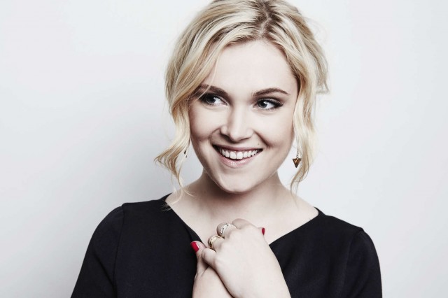 Eliza Taylor Fotoğrafı