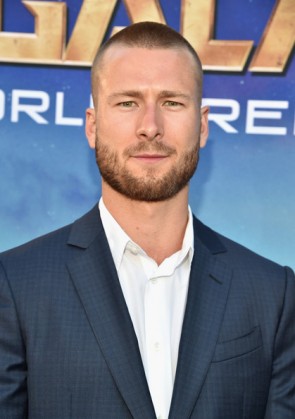 Glen Powell Fotoğrafları 19