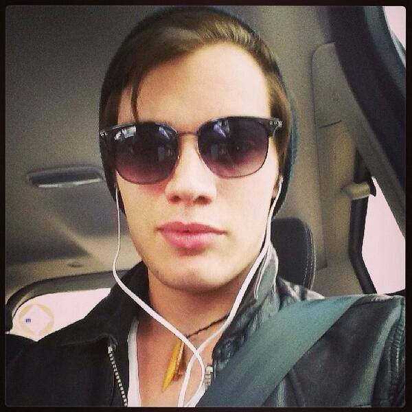 Dominic Sherwood Fotoğrafları 6