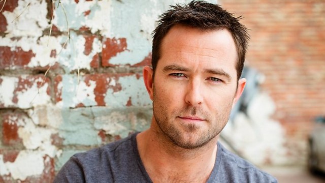 Sullivan Stapleton Fotoğrafları 1