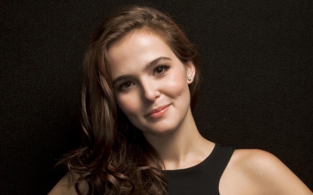 Zoey Deutch Fotoğrafı