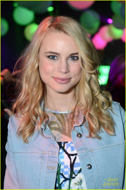 Lucy Fry Fotoğrafları 65