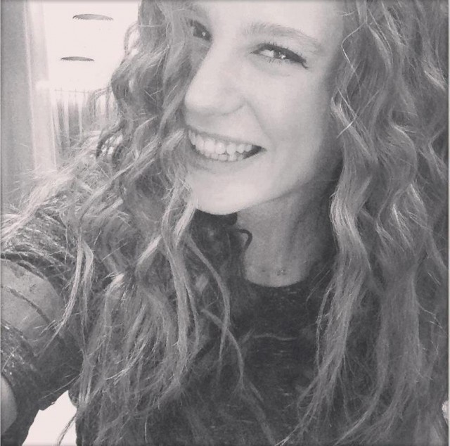 Serenay Sarıkaya Fotoğrafı