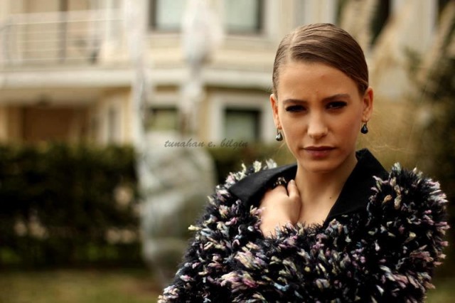 Serenay Sarıkaya Fotoğrafı