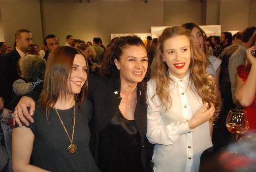 Serenay Sarıkaya Fotoğrafı