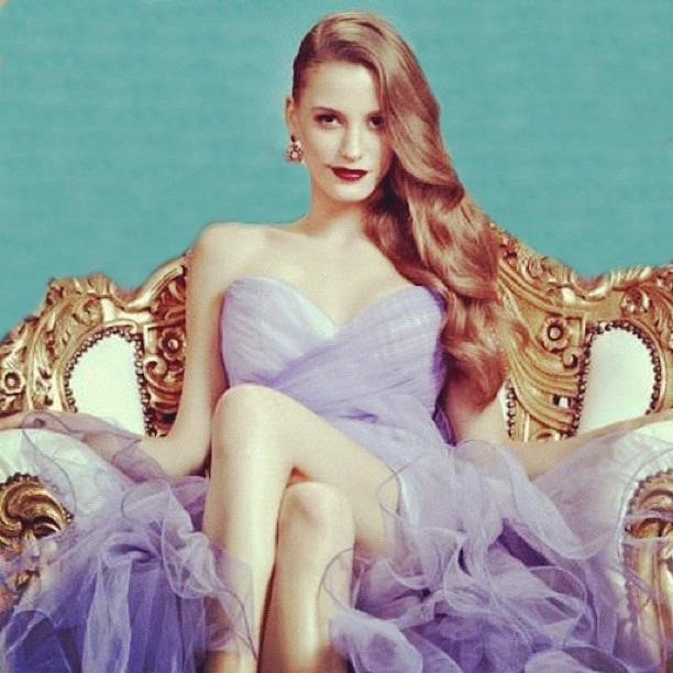 Serenay Sarıkaya Fotoğrafı