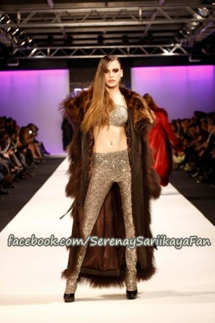 Serenay Sarıkaya Fotoğrafı