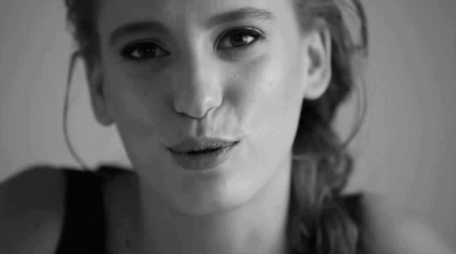 Serenay Sarıkaya Fotoğrafı