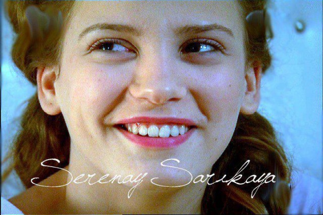 Serenay Sarıkaya Fotoğrafı