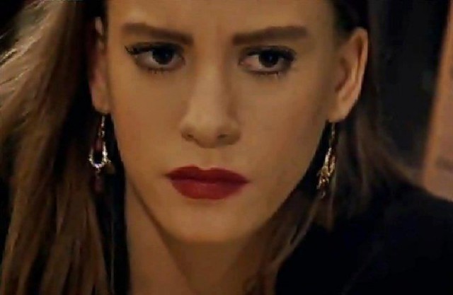 Serenay Sarıkaya Fotoğrafları 699