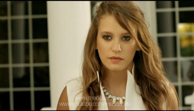Serenay Sarıkaya Fotoğrafı
