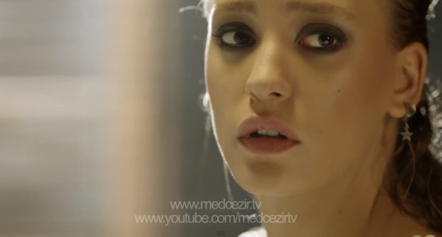 Serenay Sarıkaya Fotoğrafı