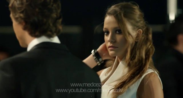 Serenay Sarıkaya Fotoğrafı